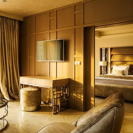 Dune - Free Access Hotel